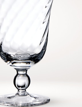 Set de copas para agua Aerin Swirl de vidrio