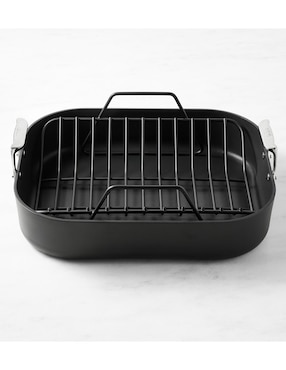 Pavera con rack All-Clad's NS Pro de aluminio