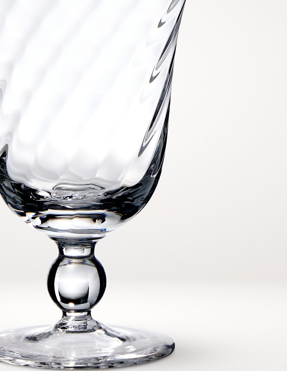 Set de copas para agua Aerin Swirl de vidrio 3
